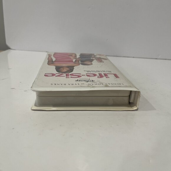 Life-Size (VHS, 2000) Disney Lindsay Lohan Tyra Banks Clamshell Blue Tape - Picture 6 of 7